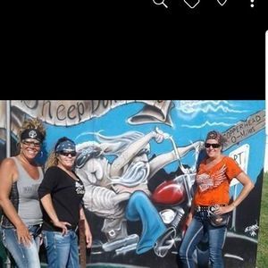 Meet your Posher, Robin